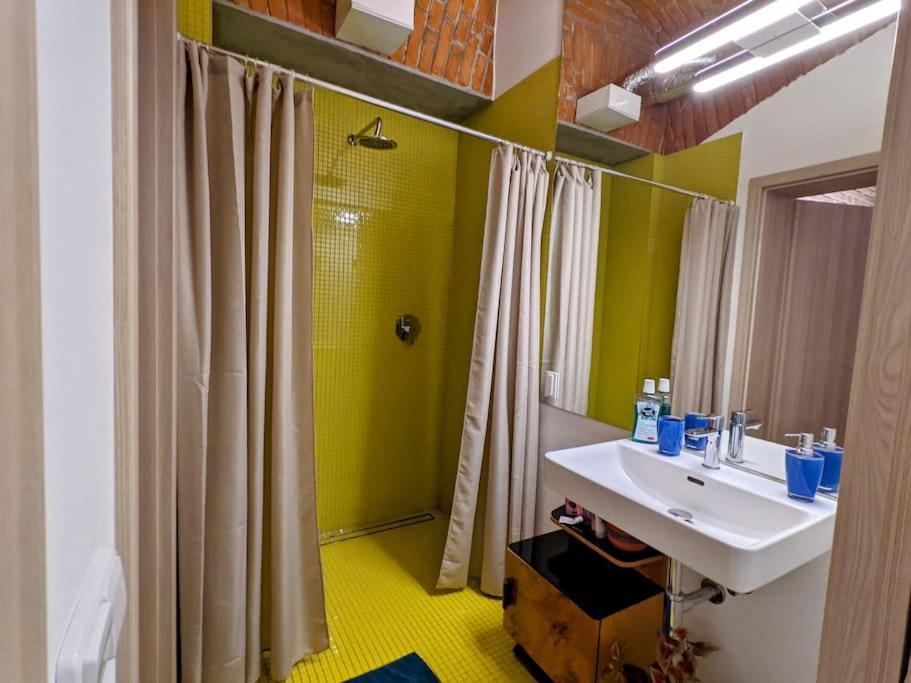 Romantic And Atypical Apartments In Prague'S Montmartre Buitenkant foto