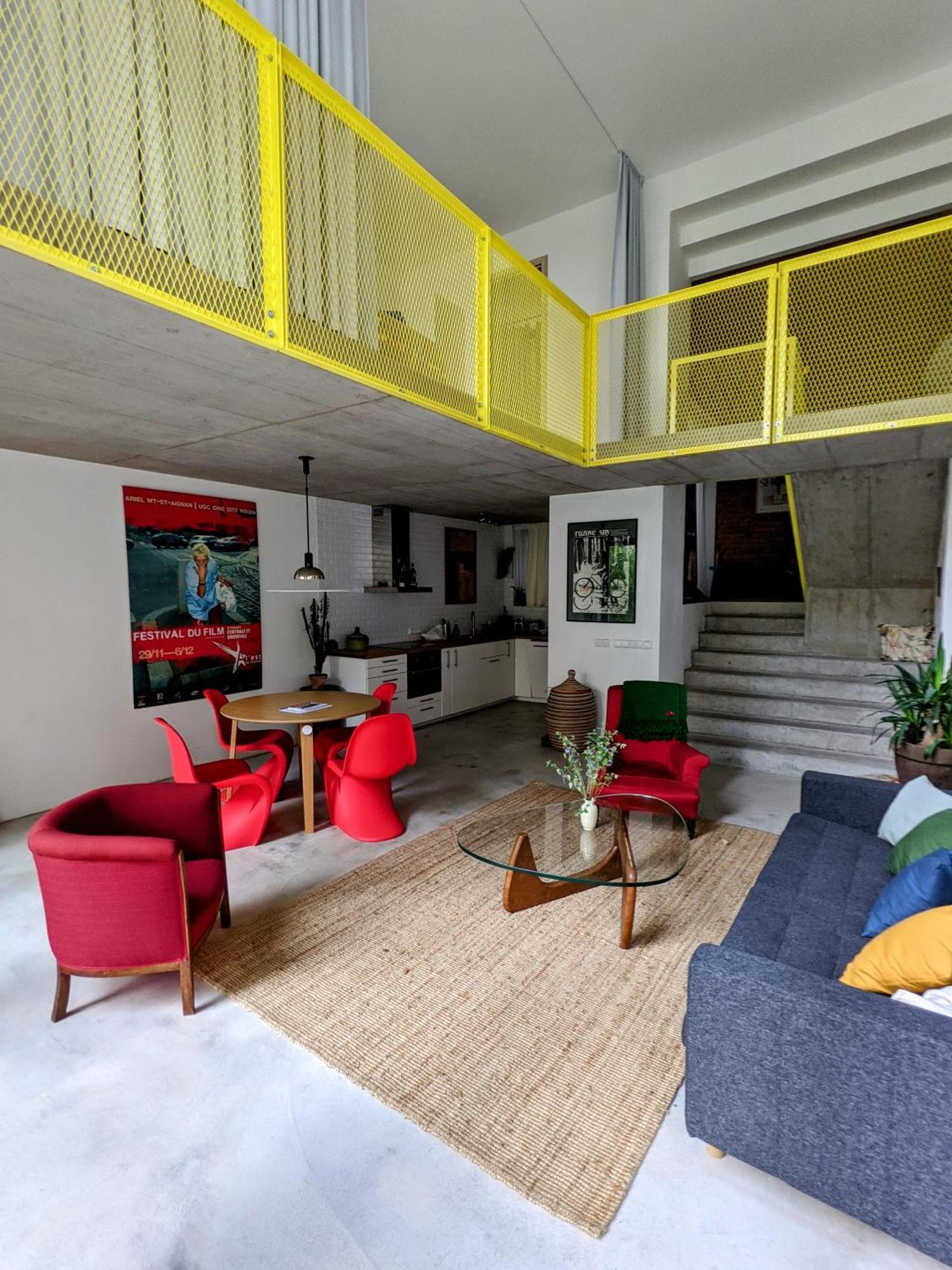 Romantic And Atypical Apartments In Prague'S Montmartre Buitenkant foto