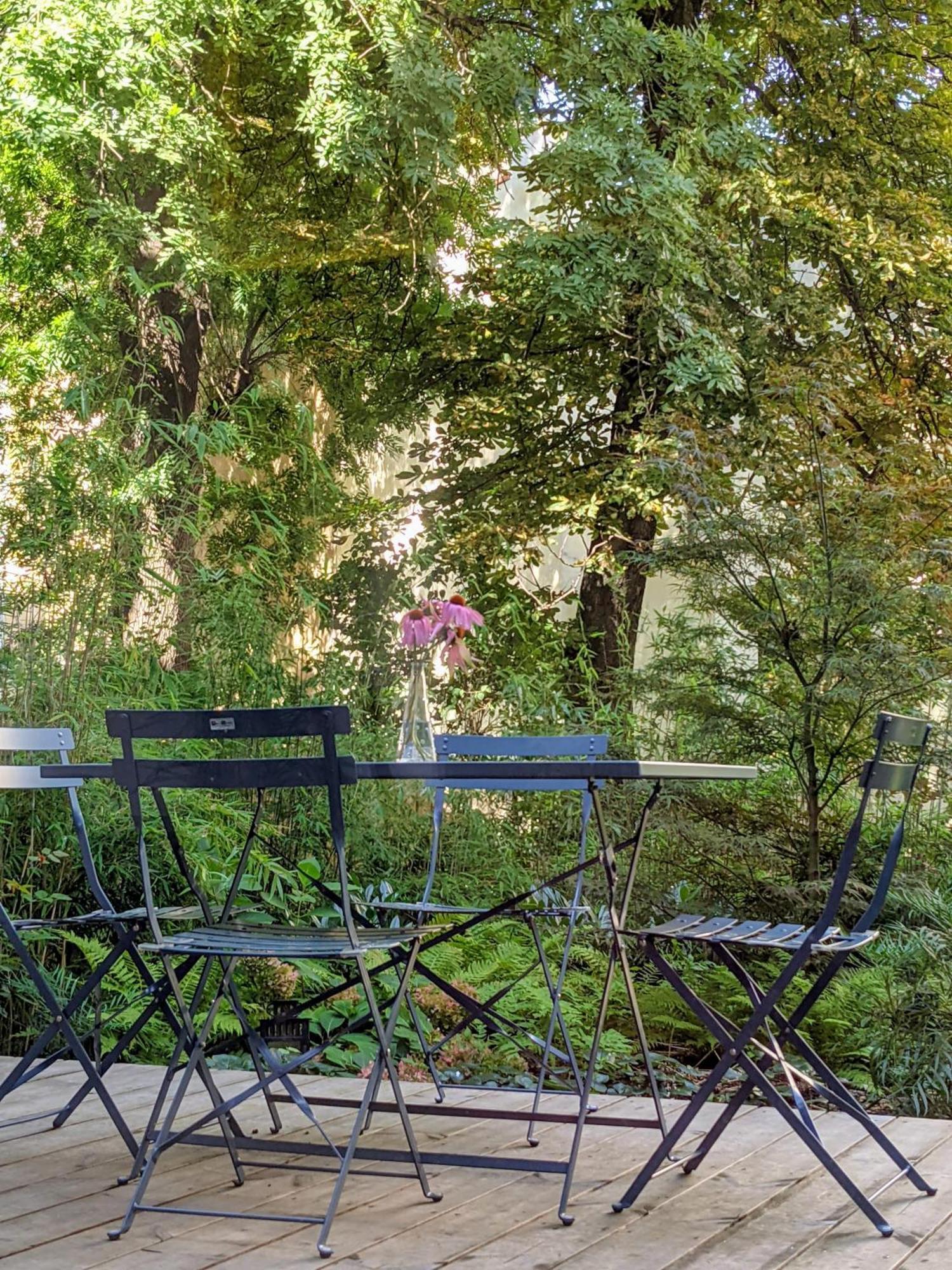Romantic And Atypical Apartments In Prague'S Montmartre Buitenkant foto